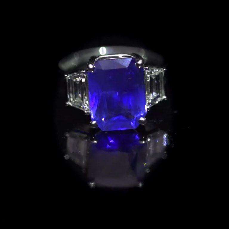A fine blue sapphire with open, even colour: the 7.2 carat Konnected Sapphire